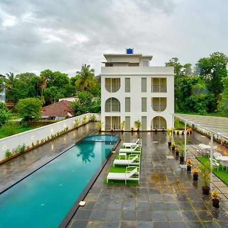 Готель Goa Courtyard By The Porto Arpora Бага Екстер'єр фото