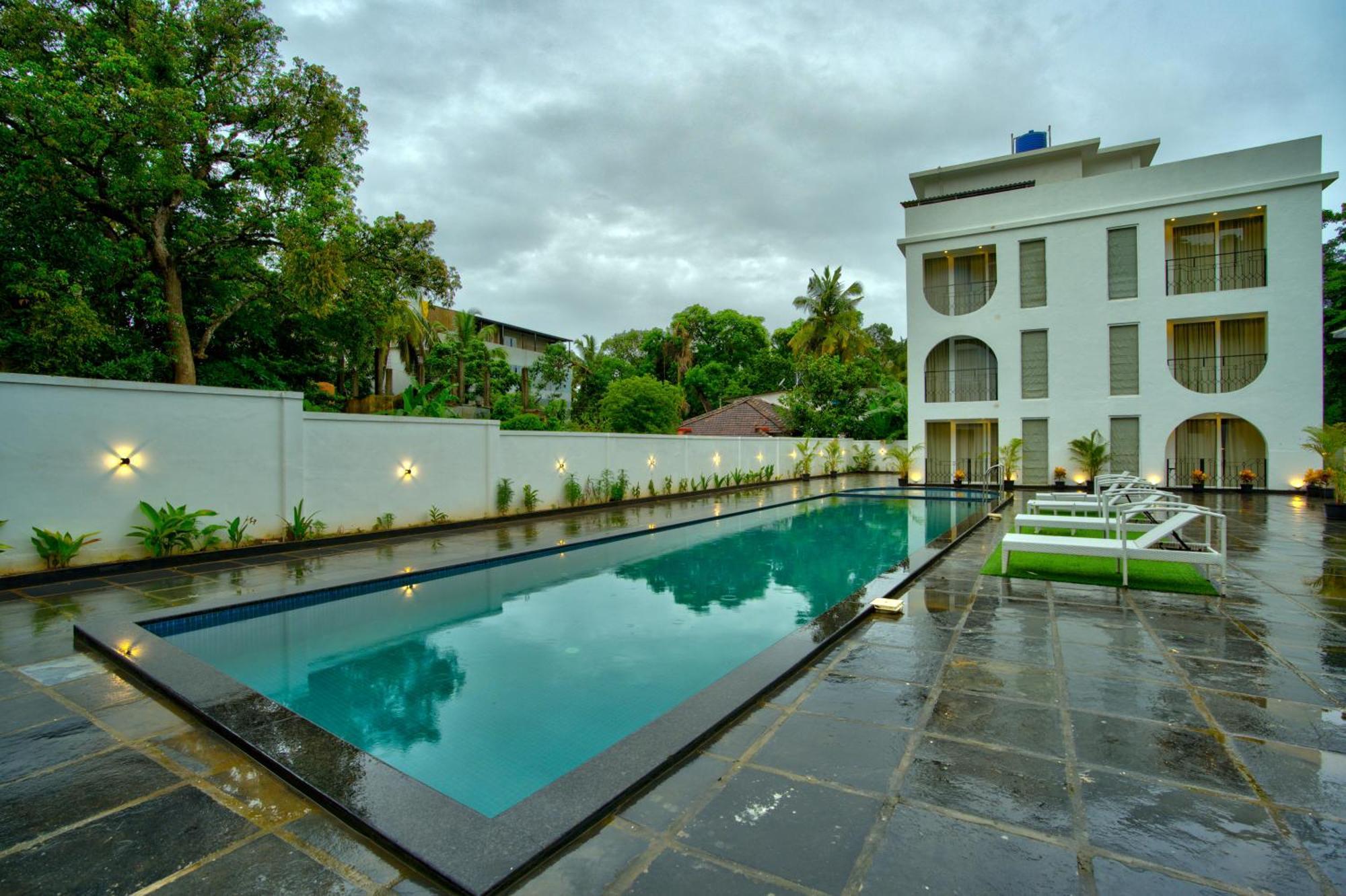 Готель Goa Courtyard By The Porto Arpora Бага Екстер'єр фото